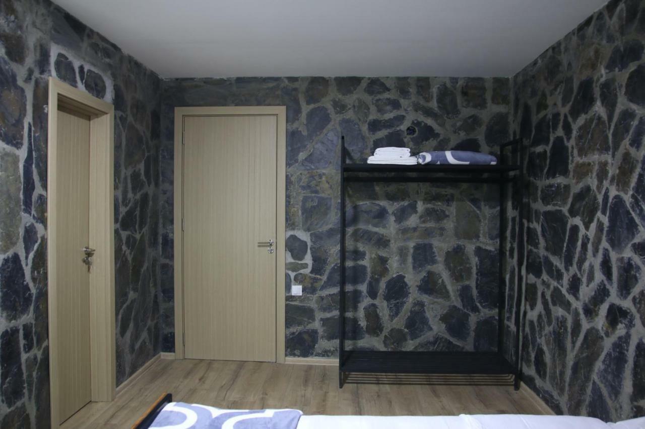 Hotel Complex Nabadi Omalo エクステリア 写真